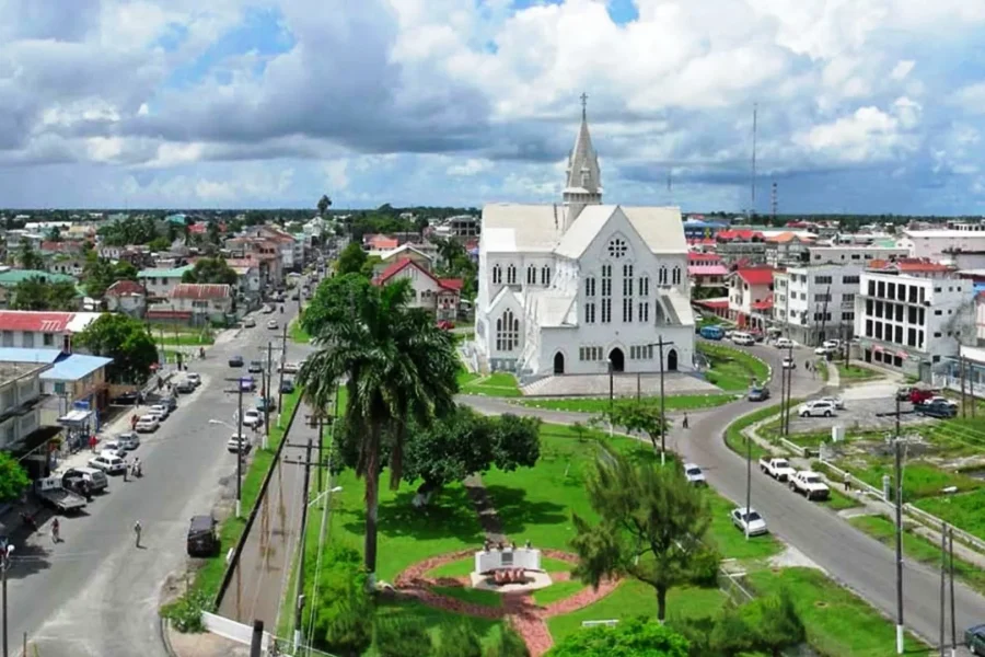 ¿Cómo viajar a Guyana? Rutas, destinos clave y documentación necesaria